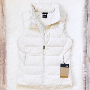 The North Face Women's White Puffer Vest Vintage White